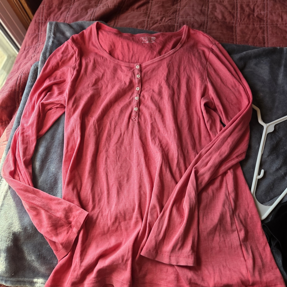 Women's Pink Long Sleeve Top